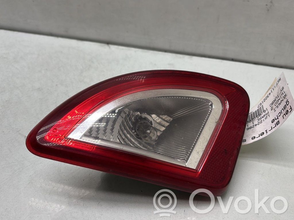 Renault Twingo II Lampy tylnej klapy bagażnika 