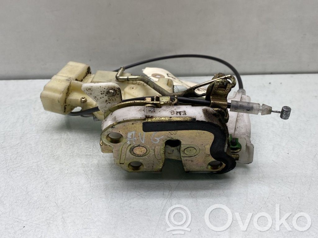 Toyota Yaris Etuoven lukko