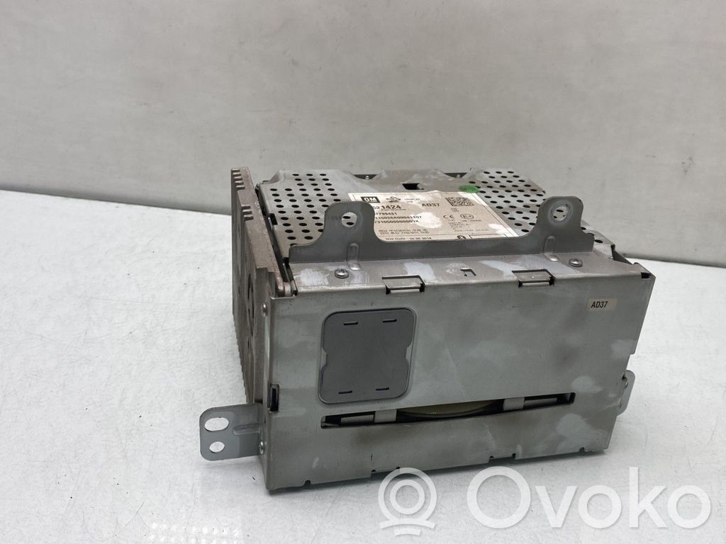 Opel Mokka Panel / Radioodtwarzacz CD/DVD/GPS 