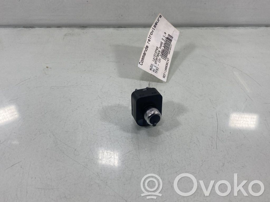 Audi A1 Wing mirror switch 