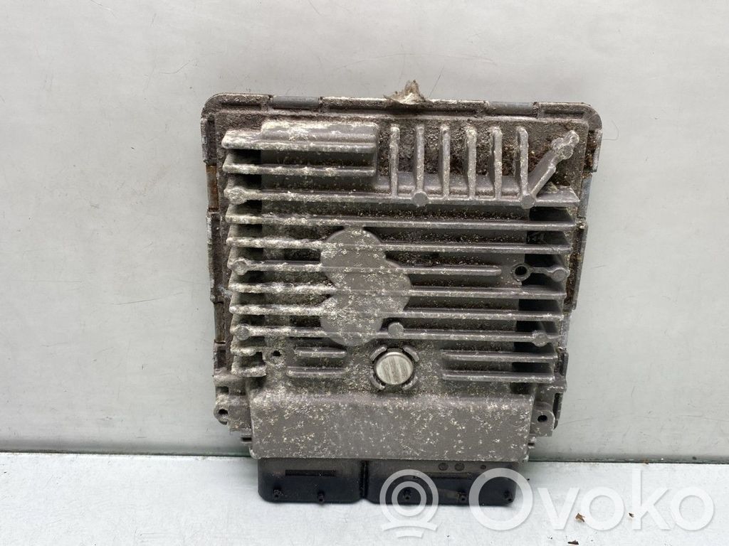 Engine control unit/module   5K0920872