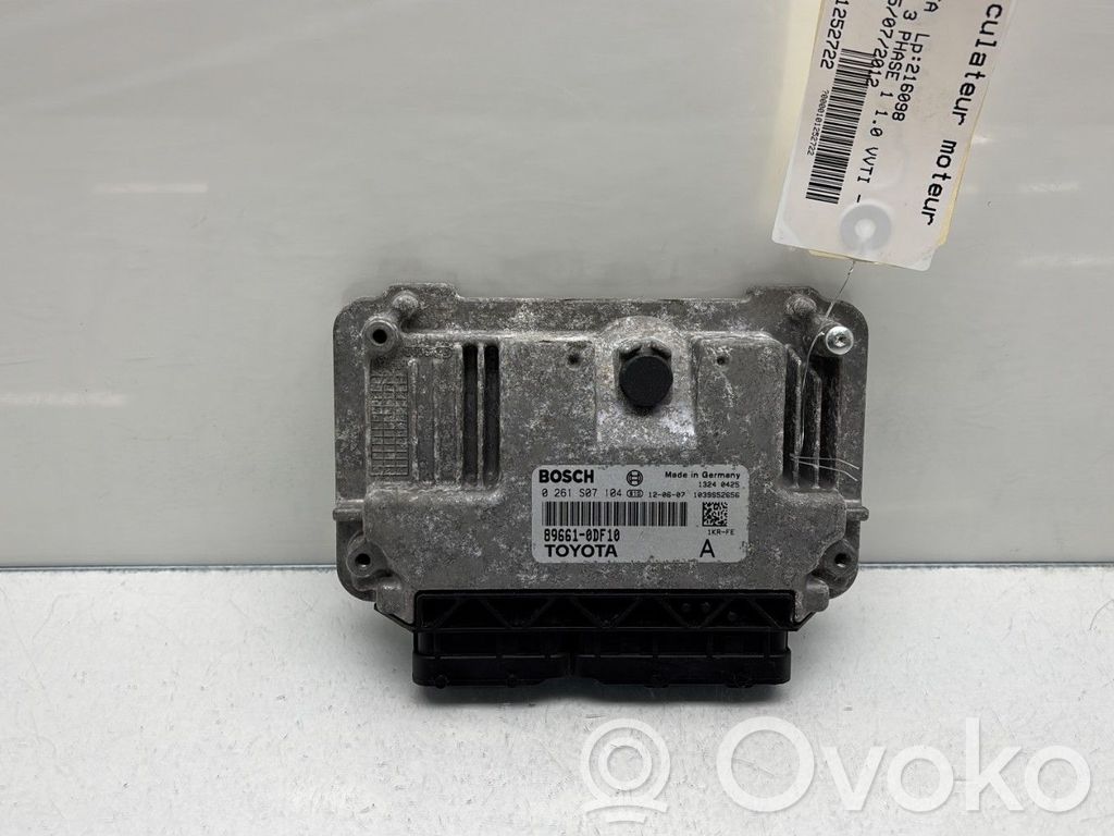 Toyota Yaris Engine control unit/module 