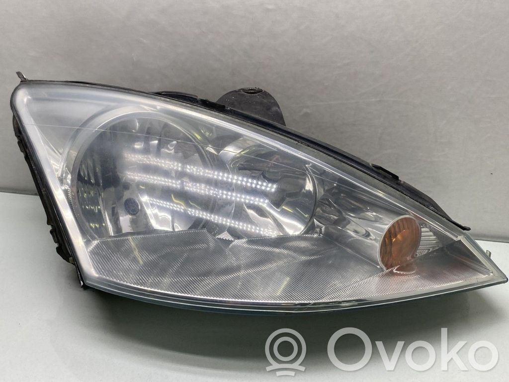 Ford Focus Scheinwerfer 