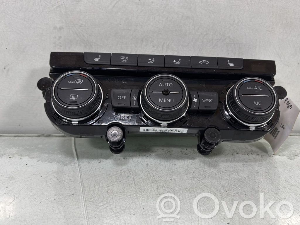 Volkswagen Golf VII Panel klimatyzacji 