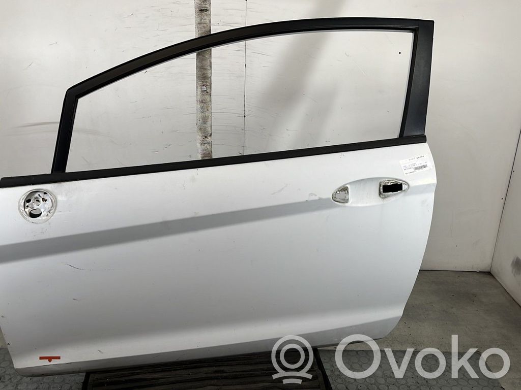 Ford Fiesta Ușă față 