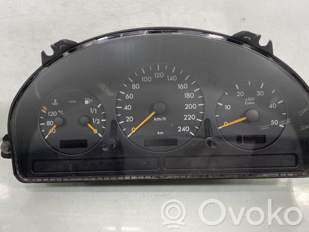 Mercedes-Benz ML W163 Vitezometru (grup de instrumente)