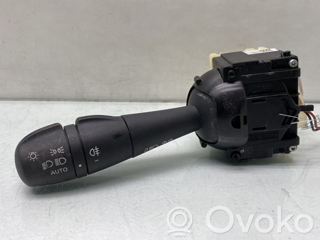 Renault Twingo III Indicator stalk 