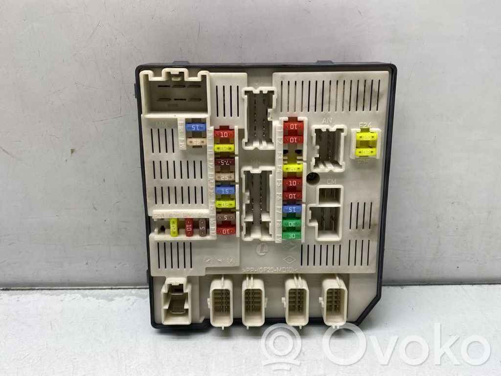 Renault Megane III BSM Control unit 