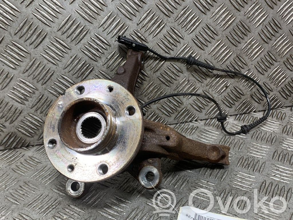 Dacia Sandero III Achsschenkel vorne 