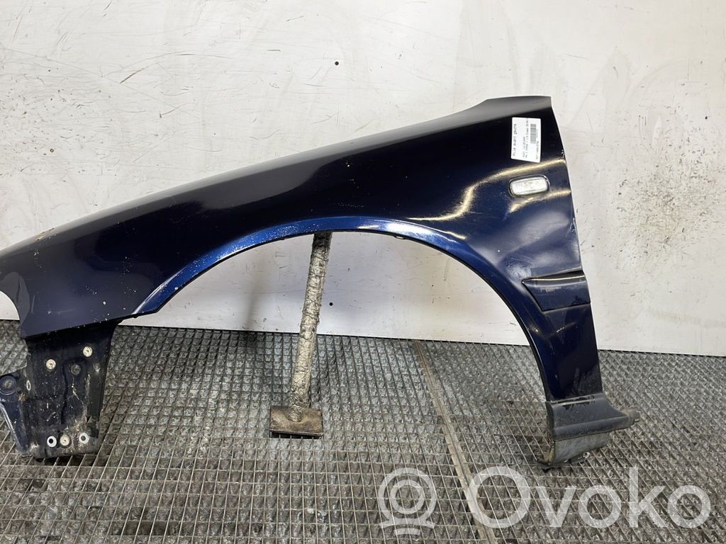 Audi A4 S4 B5 8D Guardabarro 