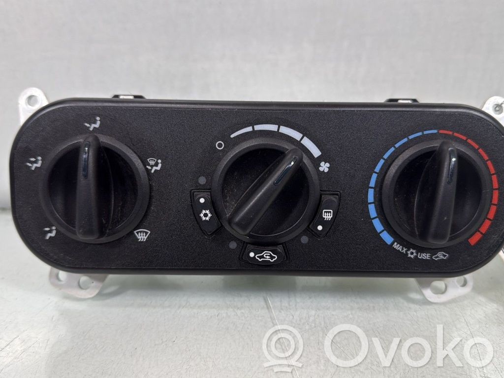 Dodge Caliber Climate control unit 
