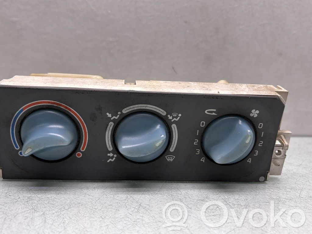 Renault Twingo I Climate control unit 