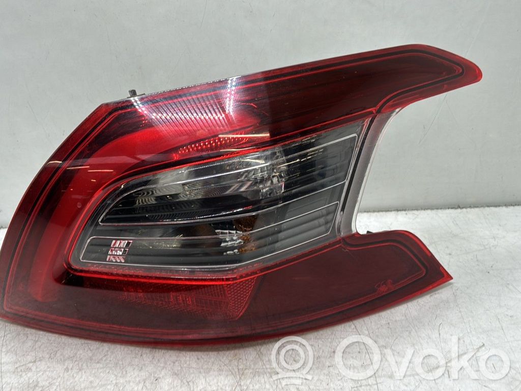 Peugeot 308 Lampă spate în caroserie 