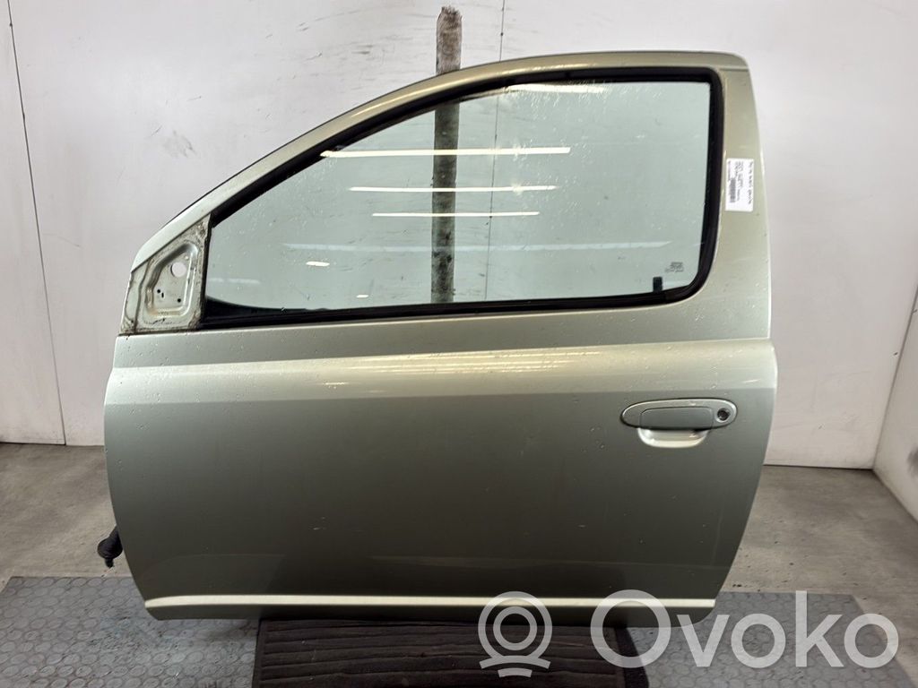 Toyota Yaris Drzwi przednie 