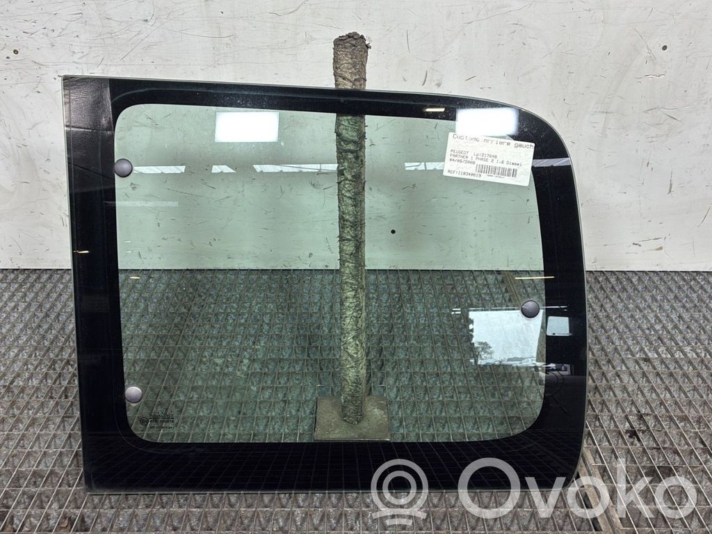 Peugeot Partner Rear side window 