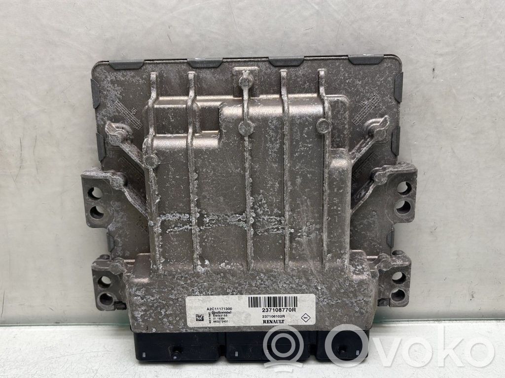 Renault Clio IV Engine control unit/module 