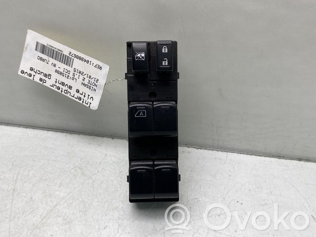 Nissan Note (E12) Electric window control switch 