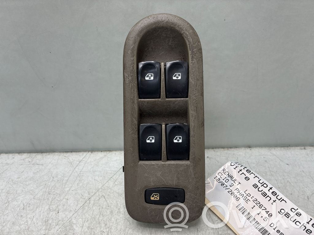 Electric window control switch   8200214945