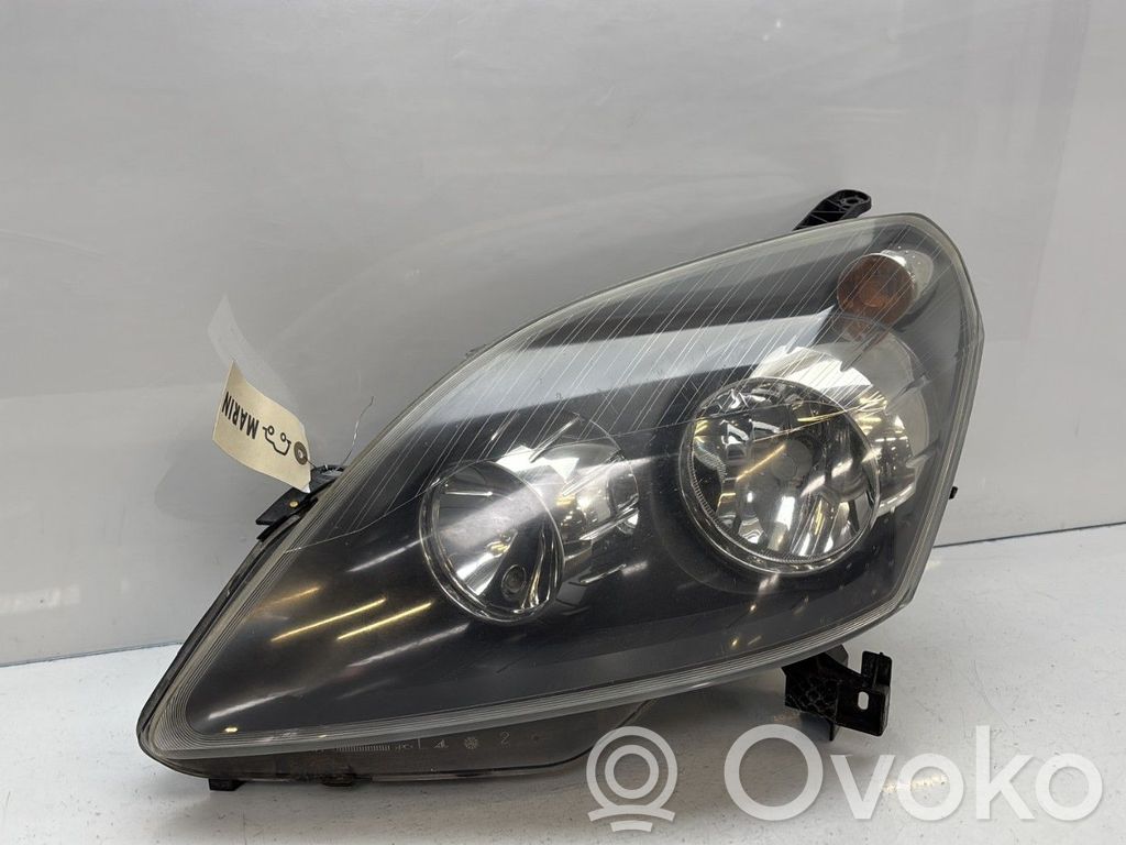 Opel Zafira B Far 