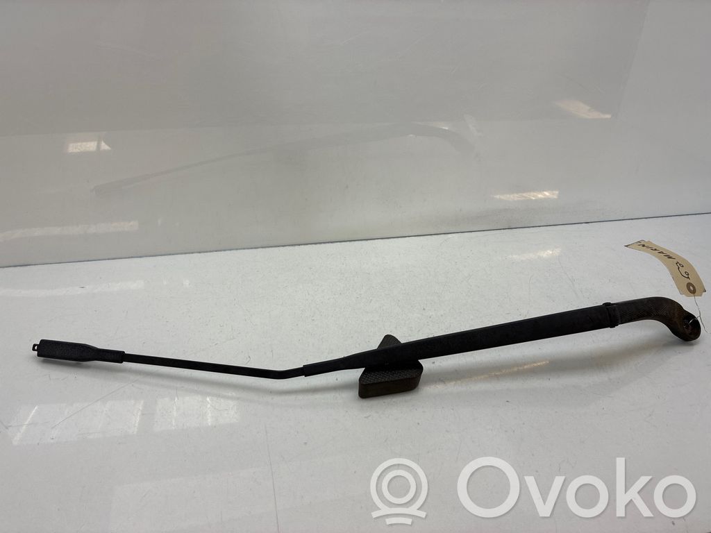 Nissan Qashqai Braț ștergător față 