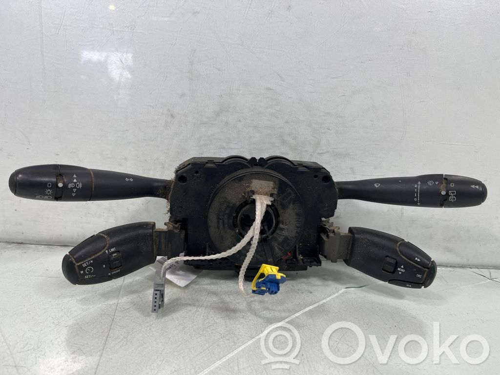 Citroen Berlingo Interruptor/palanca de limpiador de luz de giro 