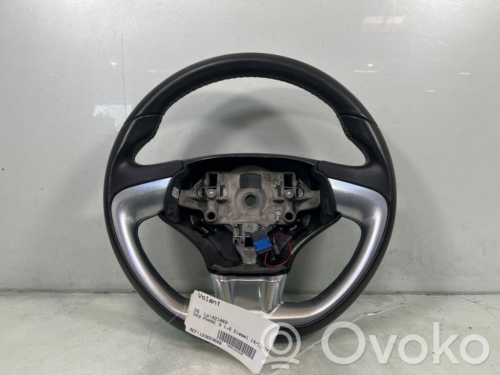 DS Automobiles 3 Ohjauspyörä 