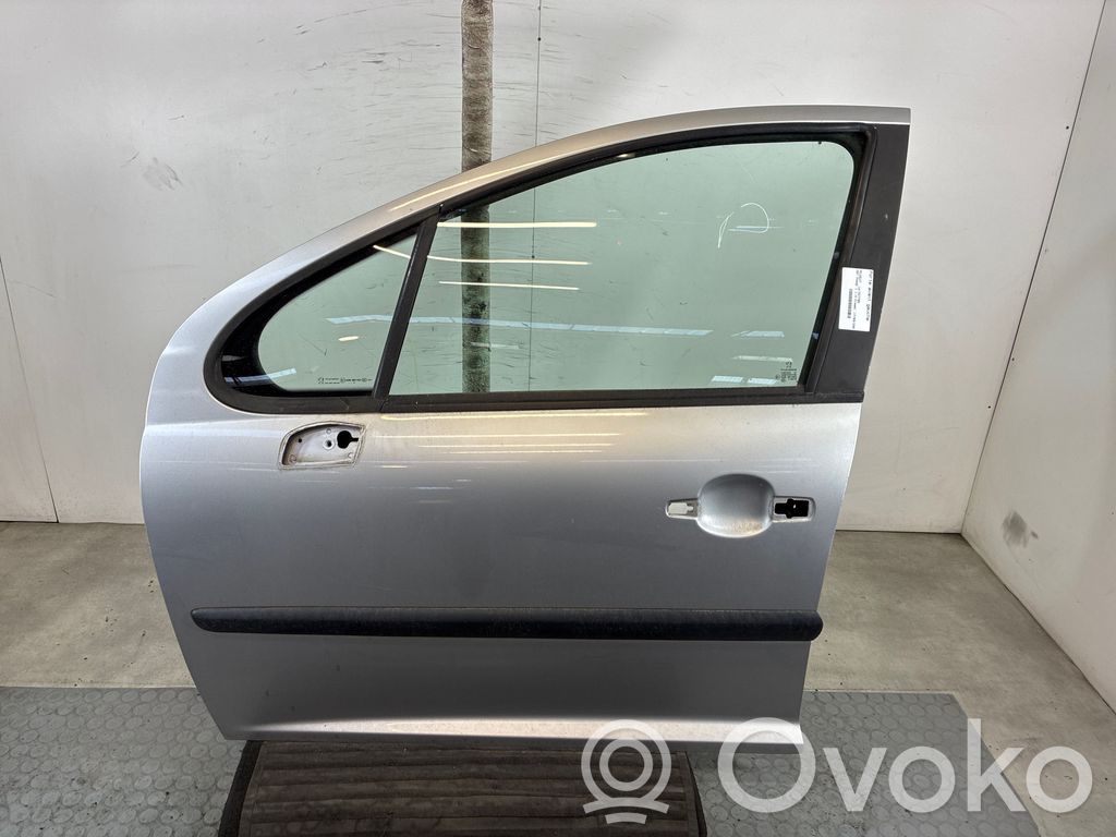 Puerta delantera   9002X5