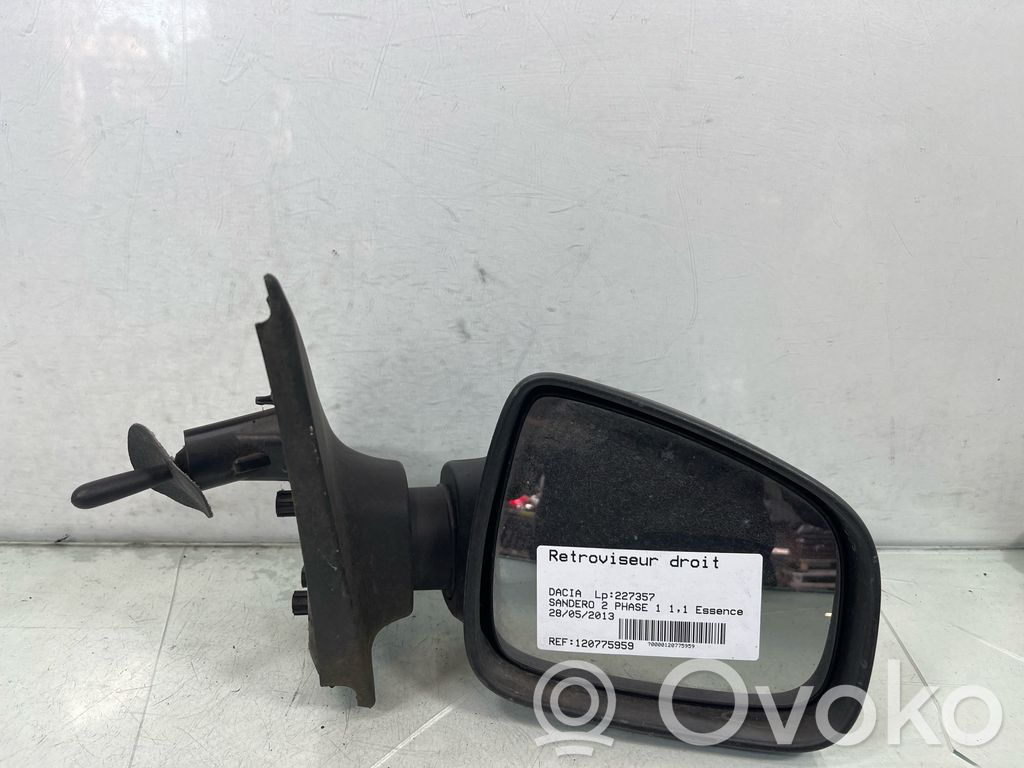 Dacia Sandero Espejo lateral manual 