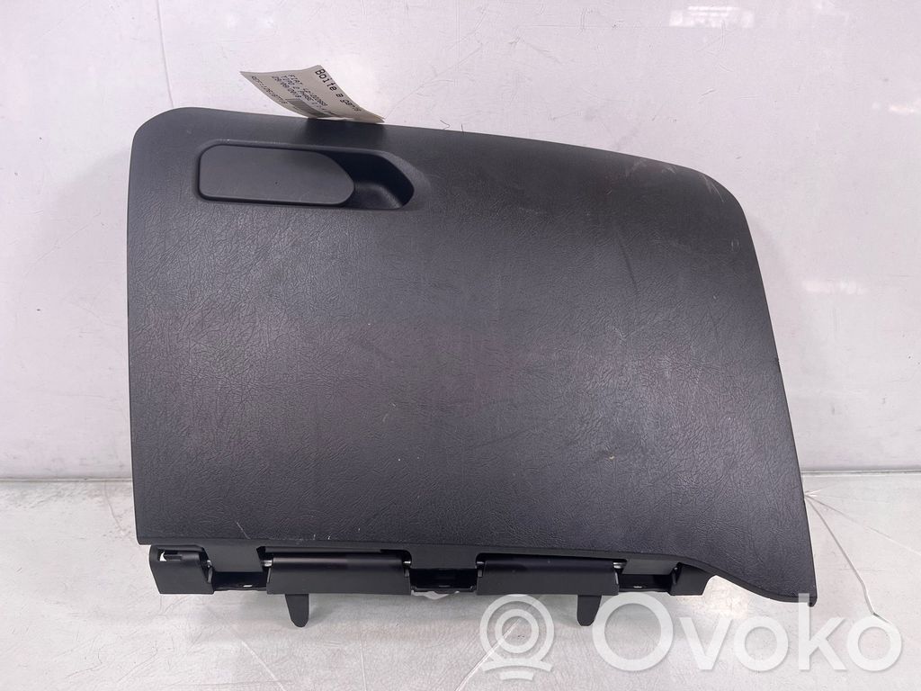 Fiat Tipo Daiktadėžės (bordačioko) komplektas 