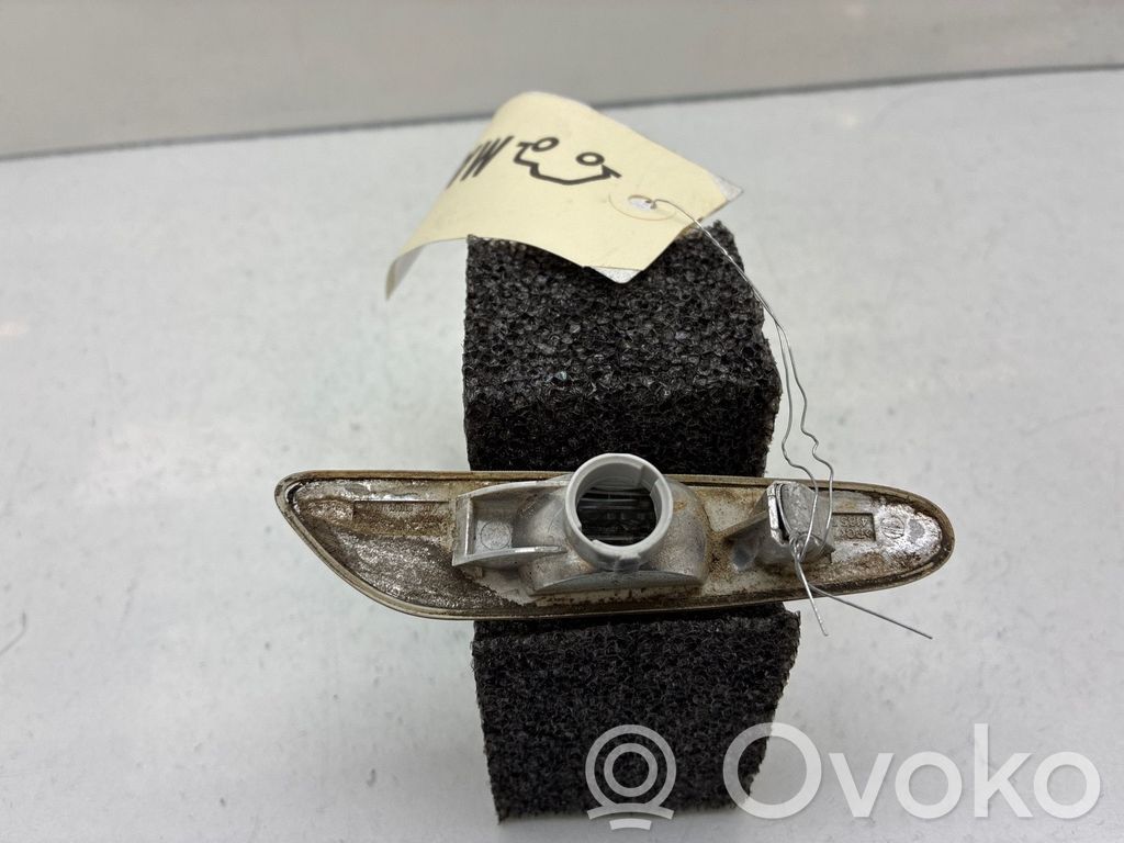 Front indicator light   63137165742