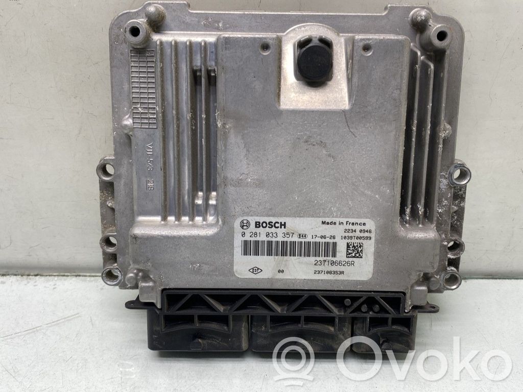 Renault Trafic III (X82) Engine control unit/module 