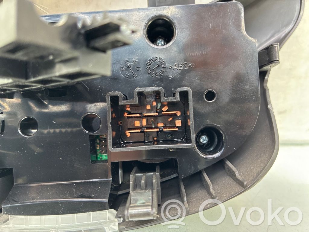 Chevrolet Spark Climate control unit 