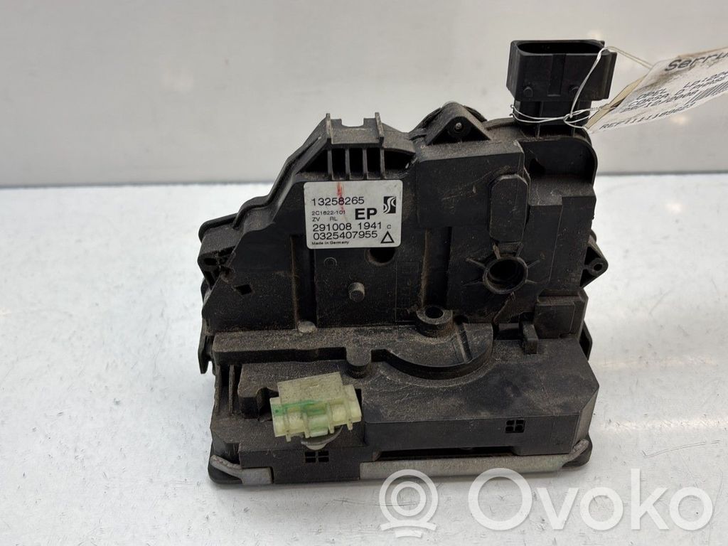 Opel Corsa D Serratura portiera posteriore 