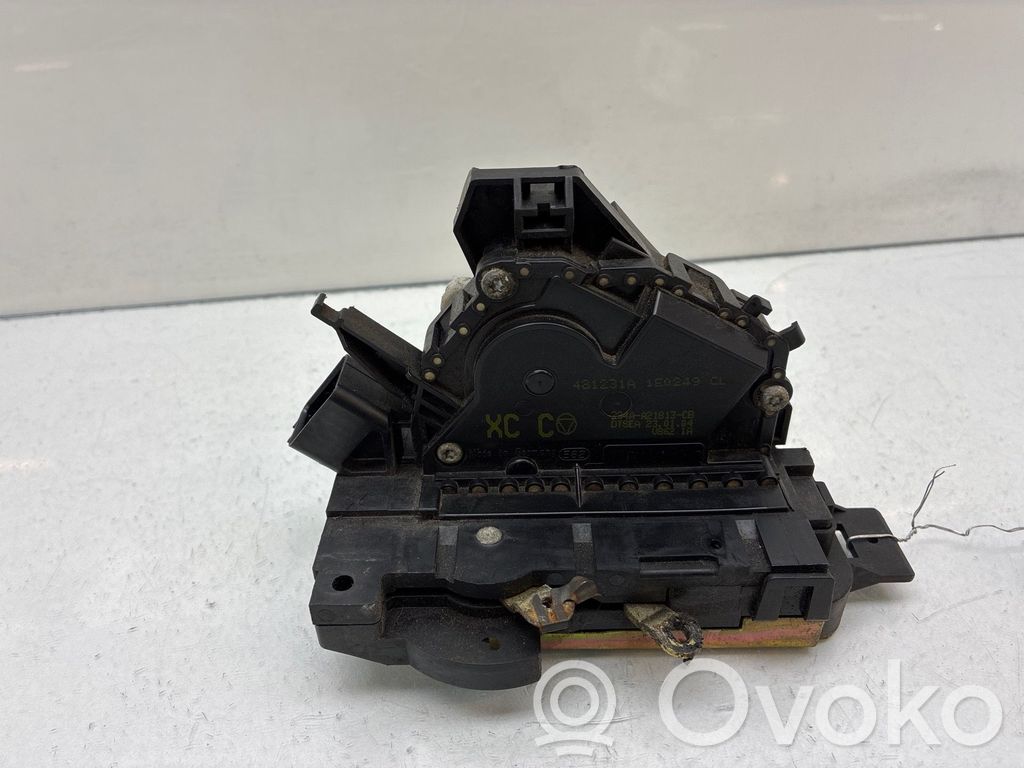 Ford Focus Front door lock 