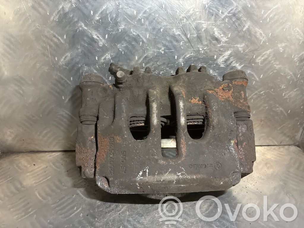 Renault Master III Pinza del freno anteriore 