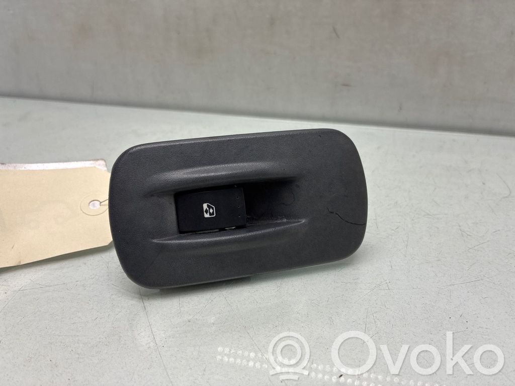 Opel Vivaro Interruptor del elevalunas eléctrico 