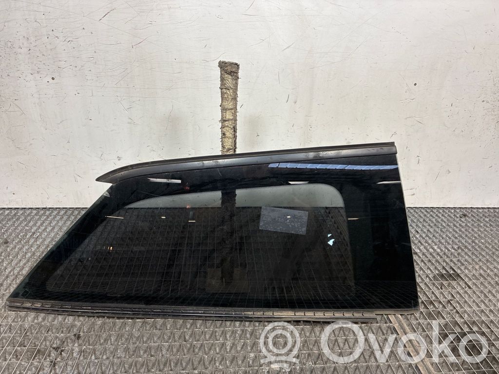 Vidrio lateral trasero   51379809036