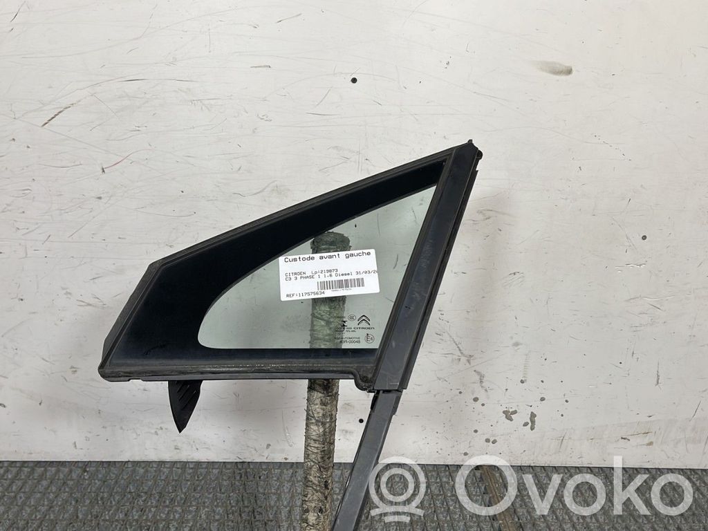 Citroen C3 Ventanilla de ventilación de la puerta delantera cuatro puertas 