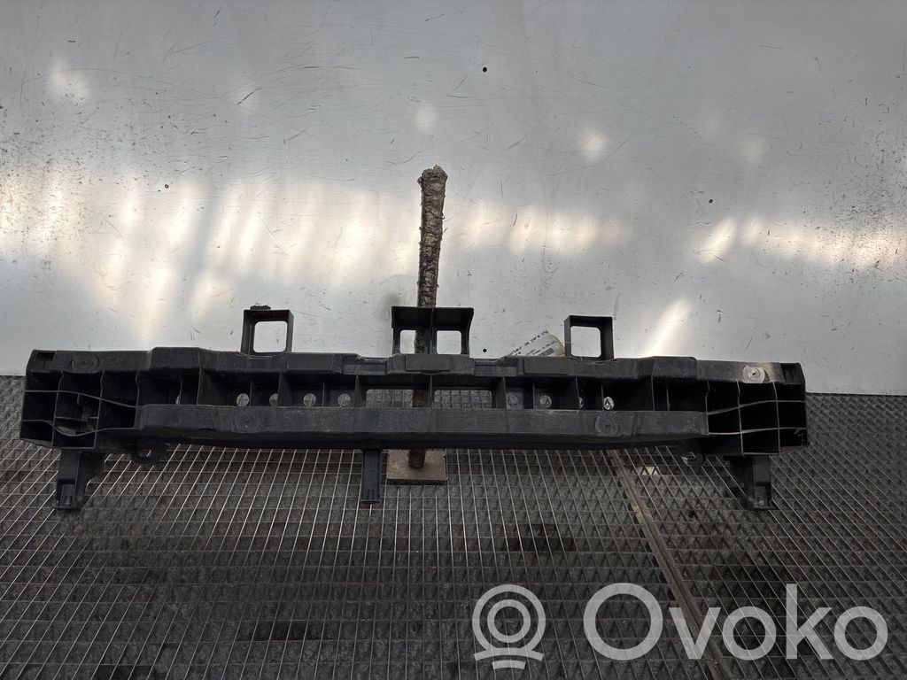 Renault Clio IV Takapuskurin tukipalkki 