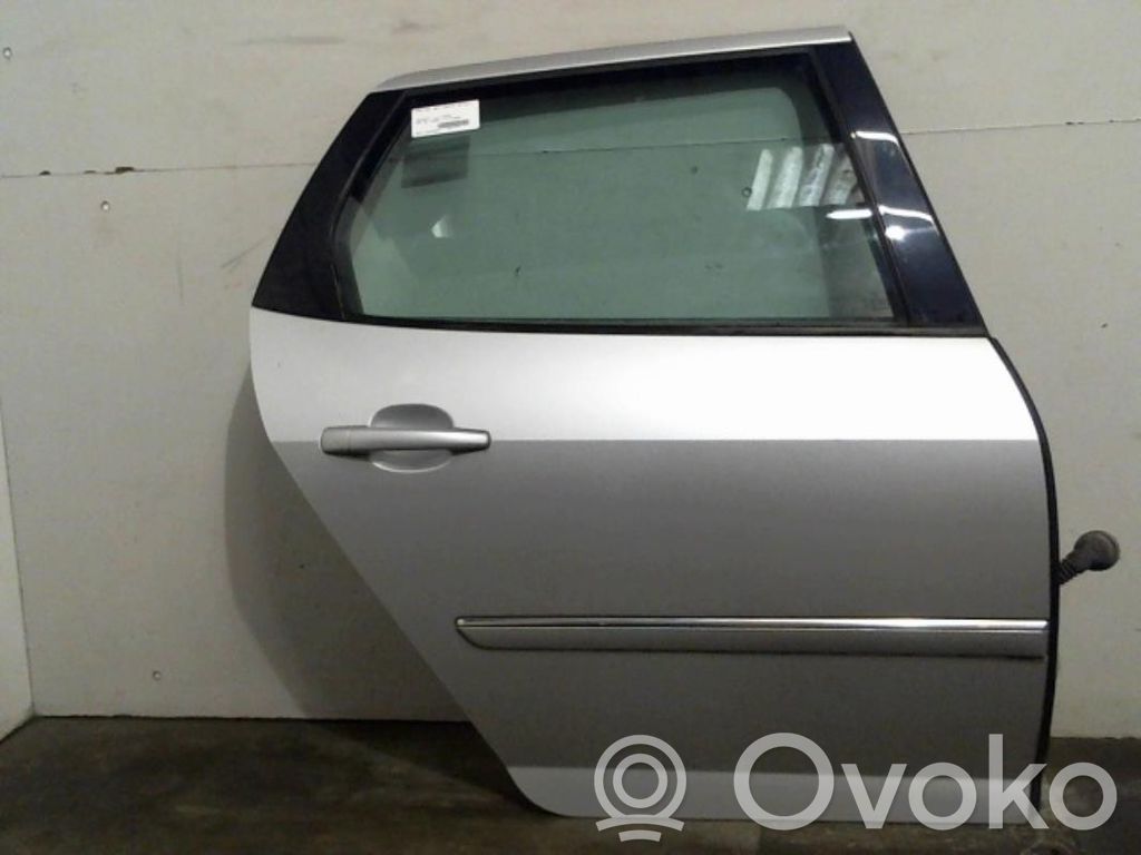 Peugeot 407 Puerta trasera