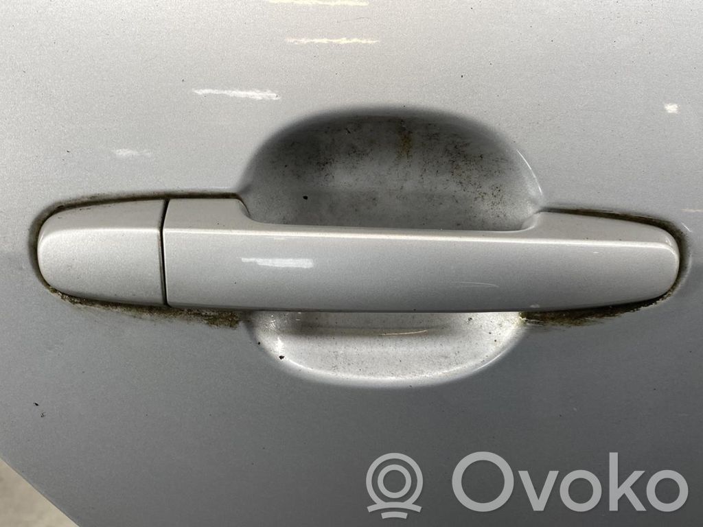 Toyota Corolla Verso E120 E121 Takaovi