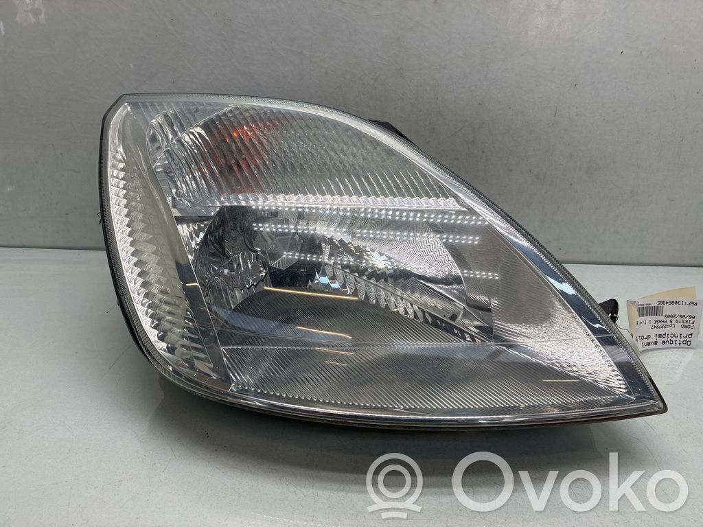 Ford Fiesta Headlight/headlamp 