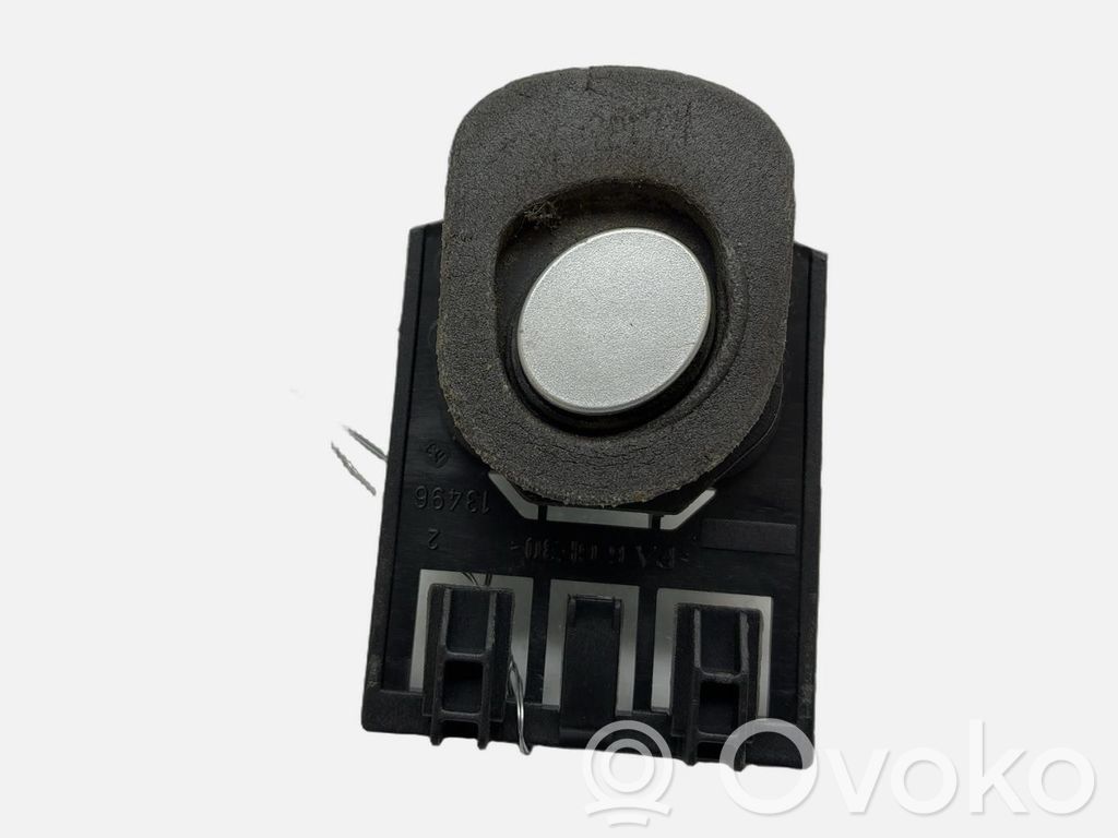 Peugeot 607 Interruptor para abrir la puerta trasera