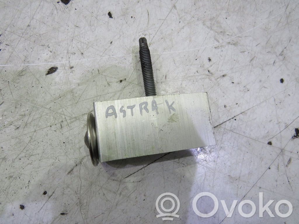 Opel Astra K Détendeur de climatisation 