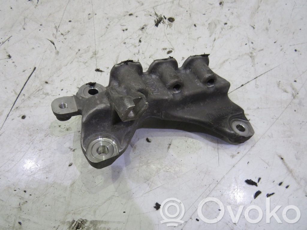 Opel Mokka Engine mounting bracket 