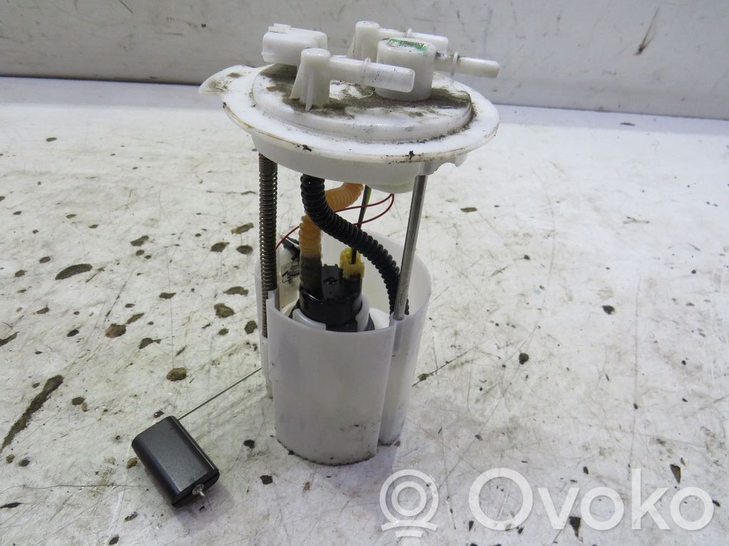 Nissan Note (E12) Bomba interna de combustible 