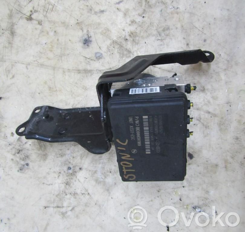 KIA Stonic Bomba de ABS 