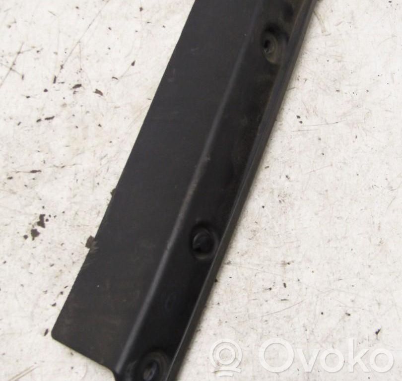 Mazda CX-3 Fender foam support/seal 