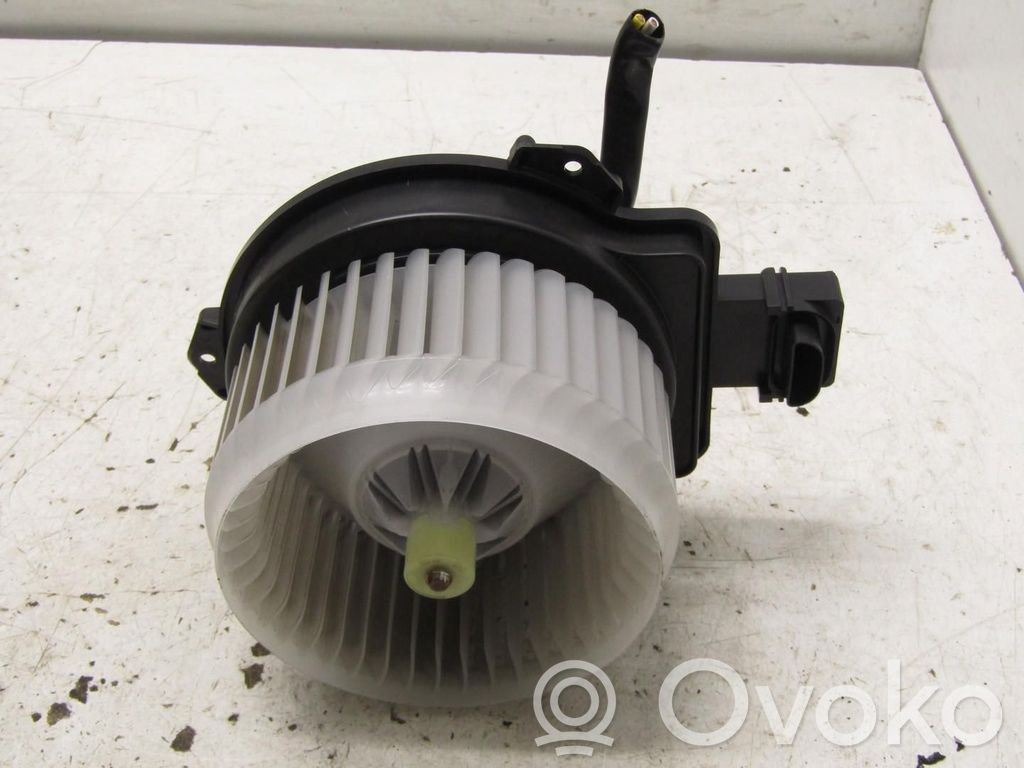 Suzuki SX4 S-Cross Heater fan/blower 