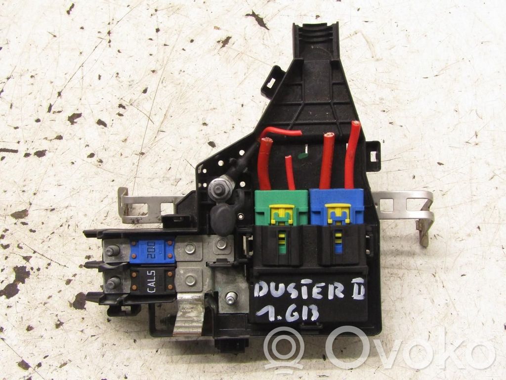 Dacia Duster II Battery relay fuse 